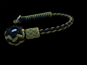 Portachiavi a pugno di scimmia in paracord verde muschio nero con sfera d'acciaio da 1 pollice avvolta in paracord decorativo - Product Image 6