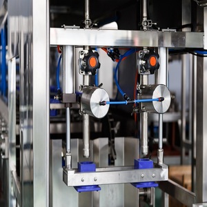 <span class=keywords><strong>เครื่อง</strong></span>บรรจุน้ำ<span class=keywords><strong>ดื่ม</strong></span>5แกลลอน<span class=keywords><strong>เครื่อง</strong></span>บรรจุน้ำ<span class=keywords><strong>ดื่ม</strong></span>ถังสำหรับ20L PET แบบอัตโนมัติ100BPH - Product Image 6