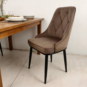 Chaise de salle à manger Chesterfield en tissu rétro classique rembourrée douce de style moderne brun chocolat - Product Image 3