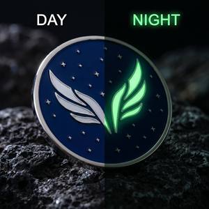 Medallas Luminosas Personalizadas Profesionales con Alas de la Victoria, Acabado en Plata Antigua, Brillan en la Oscuridad, <span class=keywords><strong>para</strong></span> Logros Atléticos - Product Image 2