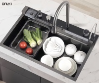 Évier de cuisine moderne multifonctionnel de haute qualité en acier inoxydable 304 avec cascade intelligente