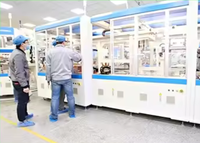Panneau solaire monocristallin en silicium semi-coupé industriel 550W avec 39V et garantie de 10 ans