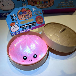 Squishy Luminescente a Forma di Raviolo, Scatola Misteriosa 8.5cm, Needoh Squishy Carino con Glitter, Giocattoli Sensoriali Antistress per Alleviare l'Ansia - Product Image 3