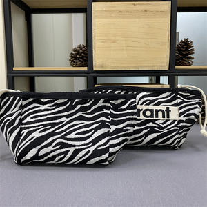DICHOS Sac de maquillage portable pour femmes Logo personnalisé <span class=keywords><strong>Marant</strong></span> Toile Multicolore Lettre Rayure Pliante Fermeture Éclair Voyage - Product Image 4