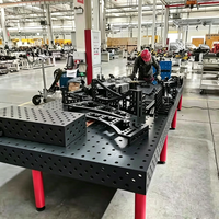 Nouvelle plateforme de soudage 3D sur mesure à haute capacité de charge, table de soudage modulaire flexible réglable avec surface nitrurée pour la fabrication industrielle