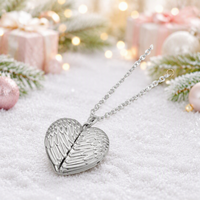 Collier médaillon vintage en forme de cœur avec ailes d'ange, personnalisable, durable, ouvrable, pour photos, pendentif souvenir, cadeau de mariage