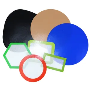 Colored Border Logo Custom Silicone Mat Heat Resistant Table Pad Non Stick Smoking Mat in Different Sizes and Shapes