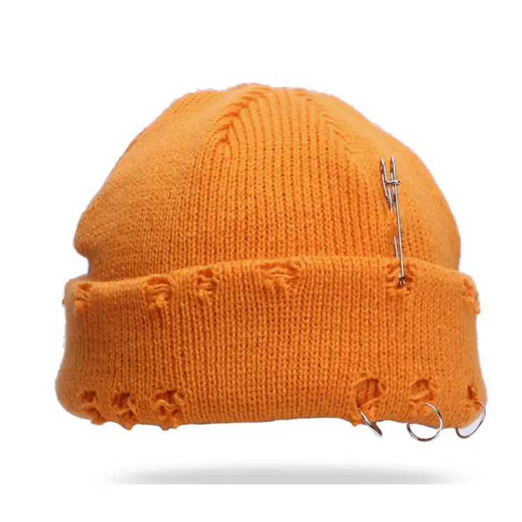 New fashion distressed beanie Amazon Hot Selling crochet beanies hat with pin