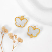Venta al por mayor 18K chapado en oro joyería encantos Jade colgante accesorios para DIY collar pendientes y pulseras