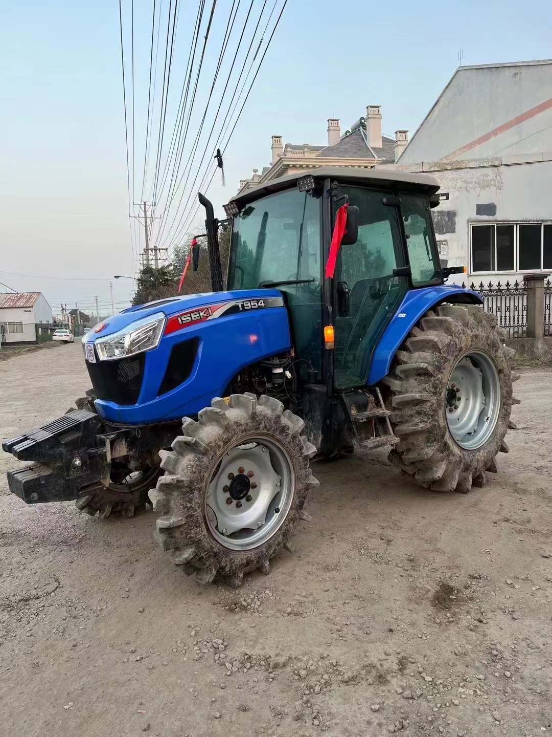 source 二手拖拉机梅西弗格森mf1004农用两轮拖拉机100马力4x4wd农业