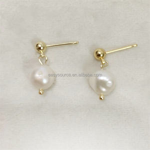 أقراط متدلية بتصميم كلاسيكي للنساء من لؤلؤ المياه العذبة من RE4613 - Product Image 5