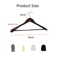 Vente chaude costume manteau cintre en bois avec crochet rotatif à 360 degrés cintres en bois ronds pour costumes pantalons vestes cintres en bois antidérapants