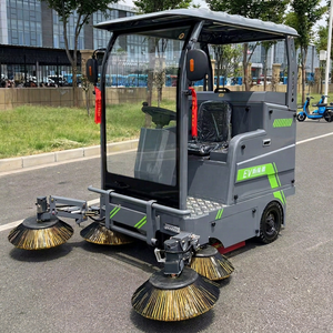 Promotion 2026 : Nettoyeur de sol électrique EGO avec largeur de balayage de 1600 mm, moteur 48V et utilisation facile - Product Image 1