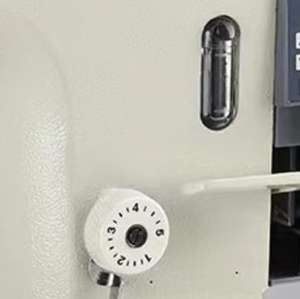 <span class=keywords><strong>Machine</strong></span> <span class=keywords><strong>à</strong></span> <span class=keywords><strong>coudre</strong></span> <span class=keywords><strong>à</strong></span> Double aiguille <span class=keywords><strong>à</strong></span> commande directe, DS-845D - Product Image 5