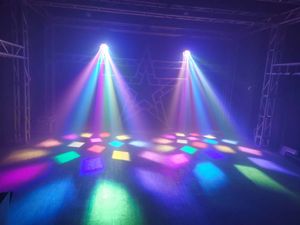 Lumière de scène LED 19*15W à haut rendement avec tête mobile de lavage des yeux d'abeille RGBW pour les fêtes de boîte de nuit DJ <span class=keywords><strong>Disco</strong></span> - Product Image 2