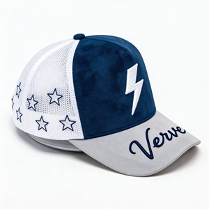 Gorra Trucker Personalizada de Fábrica con Logotipo Bordado en Gamuza, Visera de Malla y 5 Paneles - Product Image 4