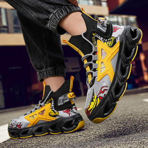 MOOM 2025 Nouvelles Baskets Décontractées d'Été pour Hommes Grande Taille Respirantes en Maille avec Semelle Intermédiaire en Caoutchouc Fermeture Type Chaussette Chaussures de Marche Evergreen Chunky - Product Image 3