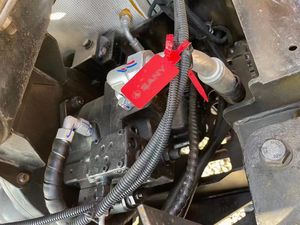 Excavadoras Sany SY60C usadas, de 6 toneladas miniexcavadora, condición como nueva, precio de descuento, accesorios completos, excavadora sobre orugas de goma - Product Image 6