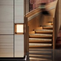 Escalier droit rotatif pour balcon et loft, avec panneaux métalliques à motifs personnalisés, installation incluse