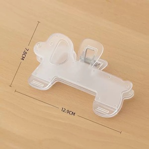 Pinza de Plástico ABS Personalizada con Forma de Perro y Gato, 129x78mm, Bonito Clip <span class=keywords><strong>para</strong></span> <span class=keywords><strong>Libros</strong></span> con Diseño de Dibujos Animados, Soporte <span class=keywords><strong>para</strong></span> Papel <span class=keywords><strong>para</strong></span> el Hogar, la Escuela y la Oficina - Product Image 1