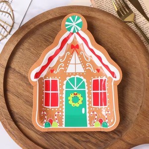 Moderne Weihnachts-Lebkuchenhaus-förmige Einweg-Pappteller Winter-Feiertagsparty-Zubehör Tischdekoration Umweltfreundlich Hochwertig - Product Image 1