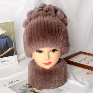 Écharpe <span class=keywords><strong>et</strong></span> chapeau en fourrure de lapin épais d'hiver pour femmes ensemble chaud chapeau dôme plat avant-toit avec écharpe assortie - Product Image 5