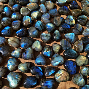 Cœurs en <span class=keywords><strong>labradorite</strong></span> naturelle de 500g, sculptures artisanales pour bijoux DIY, pierre de guérison, décoration Feng Shui - Product Image 2