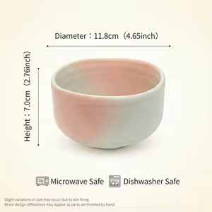 Tazón de Porcelana Japonés con Degradado Rosa Pintado a Mano, Cerámica para Promociones de Primavera - Product Image 2
