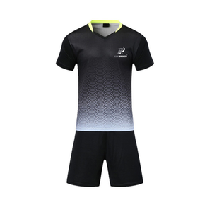 Tenue de foot personnalisée de qualité supérieure, sublimation, 100 % polyester, design unique, vêtements de foot, uniformes de foot - Product Image 5