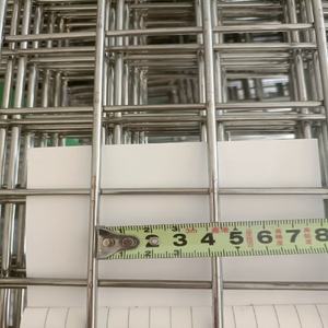 Dirençli Tavuk Profesyonel Kare Delikli Küçük 4x8 Kalite Esnek Çit Ruloları İnç Galvanizli Elektro Kaynaklı Ağ Demir Hasır - Product Image 6