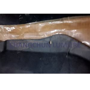 Almohadilla Aislante y Silenciadora para el Capó, para Jeep <span class=keywords><strong>Grand</strong></span> <span class=keywords><strong>Cherokee</strong></span> WK <span class=keywords><strong>SRT</strong></span> 68088724AB 68088724AC 68088724AD - Product Image 4