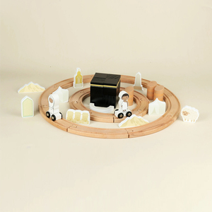 Set Giocattolo in Legno Hajj Islamico, Set di Gioco con Pista Ferroviaria della Kaaba per Hajj e Umrah - Product Image 2