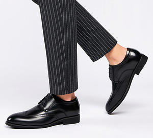 Zapatos de vestir informales de negocios con punta estrecha Brogue Oxfords acolchados para hombres para jóvenes profesionales - Product Image 5