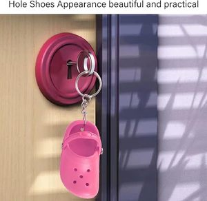 Llavero de sandalia mini EVA OEM ODM, bonito llavero con forma de zueco para decoración de bolsos, mochilas y equipaje, diseño personalizado - Product Image 3