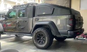 <span class=keywords><strong>Pick</strong></span> <span class=keywords><strong>up</strong></span> Truck 4x4 <span class=keywords><strong>accessori</strong></span> auto in acciaio copriletto rigido in alluminio Ute vassoio baldacchino per jeep gladiatore - Product Image 3