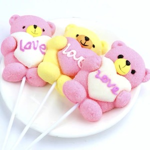 Bonbons en gros Halal 35g, sucettes guimauves colorées motif ours et cœurs, saveur vanille, en boîte - Product Image 2