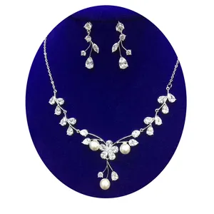 여성 Pearl Necklace Earring Set Cubic 지르콘 Bridal Jewelry Set