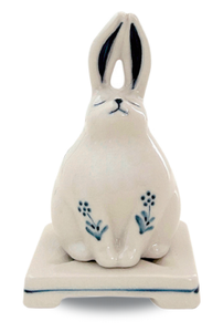 Brûleur d'encens en porcelaine japonaise en forme d'animal, fabriqué à la main par Nippon Kodo, pour une utilisation toute l'année - Product Image 2