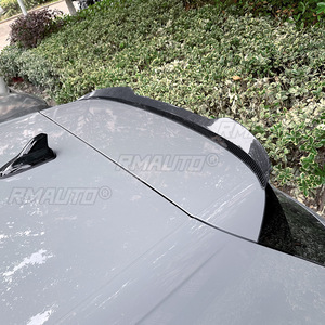 Pour VW Golf MK8 GTI R GTD 2020-2024 Kit carrosserie Aileron de toit arrière Aspect fibre de carbone Style sportif Aileron de toit Accessoires de voiture - Product Image 4