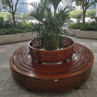 Banc d'extérieur en bois massif toutes saisons de qualité supérieure avec diamètre personnalisable pour centres commerciaux et aménagement paysager - Vente en gros