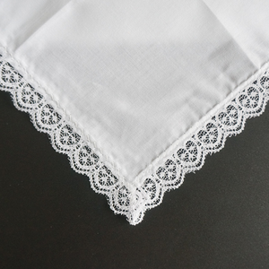 ผ้าเช็ดหน้าลูกไม้สีขาวขนาด25ซม. ผ้าเช็ดตัวฝ้าย100% สำหรับผู้หญิงของขวัญแต่งงานงานปาร์ตี้ผ้าเช็ดปากผ้าเปล่าสำหรับตกแต่ง - Product Image 2