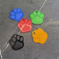 Großhandel und Maßanfertigung: Farbenfrohe 3D-gravierte, eloxierte Aluminium-Haustiermarken in Pfotenform – Pfoten-ID-Anhänger für Hunde zur Erkennung bei Rettungseinsätzen