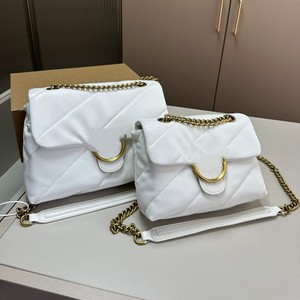 White Quilted Chain Shoulder Bag With Gold Hardware Fashion Crossbody Bag For Everyday Use All Seasons Spring 2026 - Product Image 1