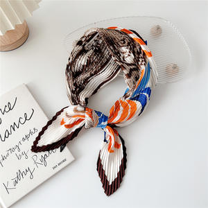 女性プリーツサテンスカーフヘッドスカーフネッカチーフスキニーリボンスクエアヘアタイバンドハンカチサテンフラードスカーフ装飾 - Product Image 6