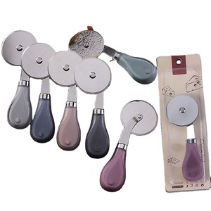Creative Kitchen Gadgets Foldable ABS Handle Stainless Steel Multi-Function Mesquite <b>Wheel</b> Pizza Cutter - Product Image 3