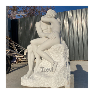 Famosa scultura di Rodin scultura in marmo all'aperto stile europeo "il bacio" statua in vendita - Product Image 1
