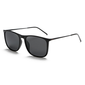 Lunettes de soleil grises pour hommes, monture en métal noir TR, polarisées UV400, pour la conduite, charnières à ressort, légères et confortables - Product Image 2