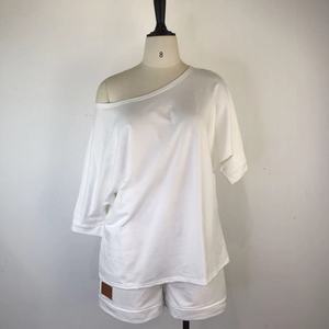 ชุดเซ็ตสองชิ้นแฟชั่นสำหรับผู้หญิง สีพื้นทันสมัย แขนสั้น ไหล่เดียว ทรงหลวมใส่สบายสำหรับฤดูร้อน - Product Image 6