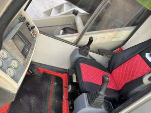 Grue à camion d'occasion Zoomlion ZTC300 30 tonnes haute performance, flèche principale en U à 5 sections, moteur Weichai, boîte de vitesses, moteur principal - Product Image 6