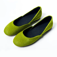 Chaussures plates de créateur 2026 en crin de cheval vert à bout rond, ballerines à enfiler de luxe pour femmes